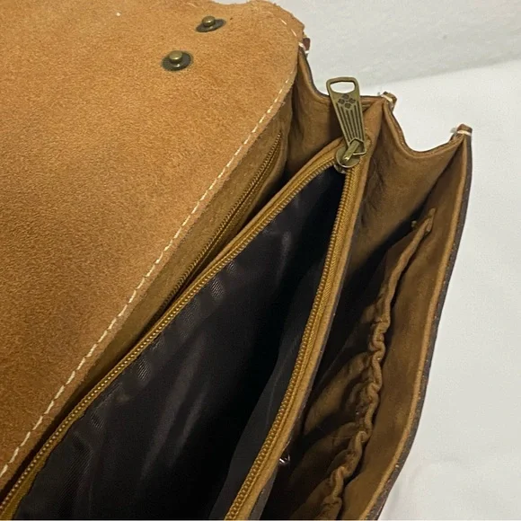 Patricia Nash Brown Leather Convertible Crossbody Clutch - Like New - Picture 9 of 15